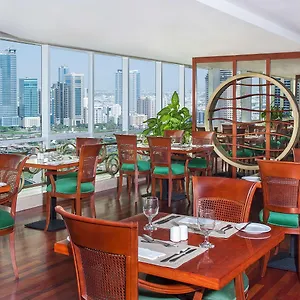 Golden Tulip Aparthotel